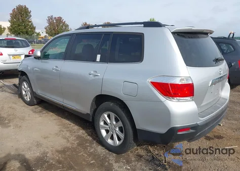 2012 Toyota Highlander Se V6 z USA, uszkodzony, nr VIN 5TDBK3EH9CS144344